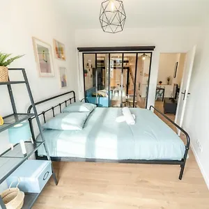 The Tanneurs - Charming 6-person - Steps From Valmy Metro Lyon